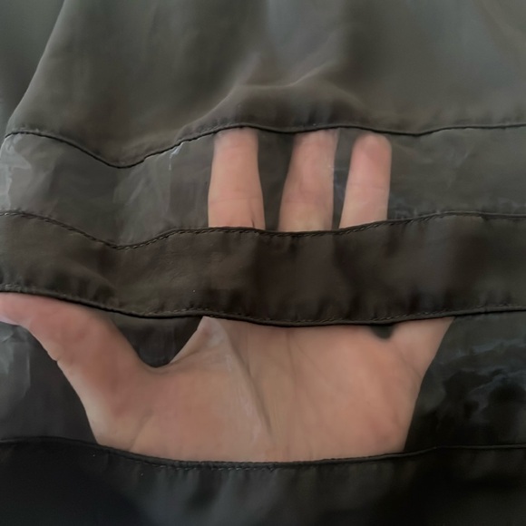 Black Blouse Fully Lined VNeck Bell Sleeves Beautiful Tailored Blouse EUC SZ 3X - Picture 4 of 12